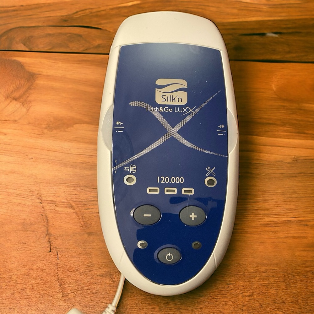 Silk’n Flash&Go Luxx 120,000 Pulse Laser Hair Removal Device!